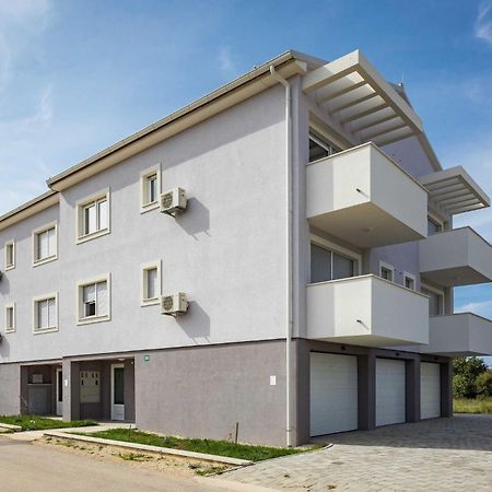 Lana Luxe Apartment Пула Екстериор снимка